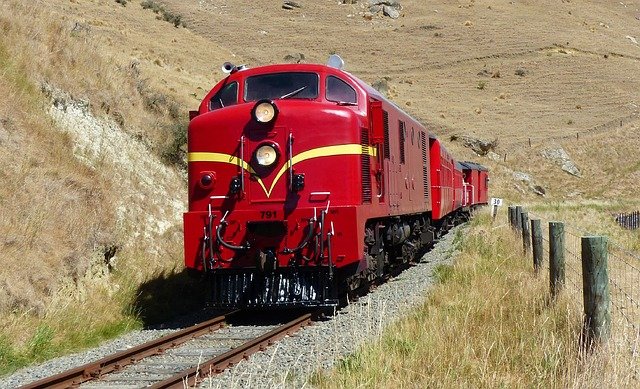 červená lokomotiva